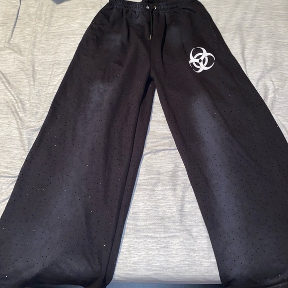 GLOBAL THREAT SWEATPANTS SIZE XL - Picture 1 of 4